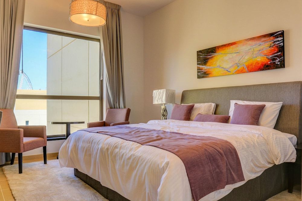 undefined R&H Shams 1