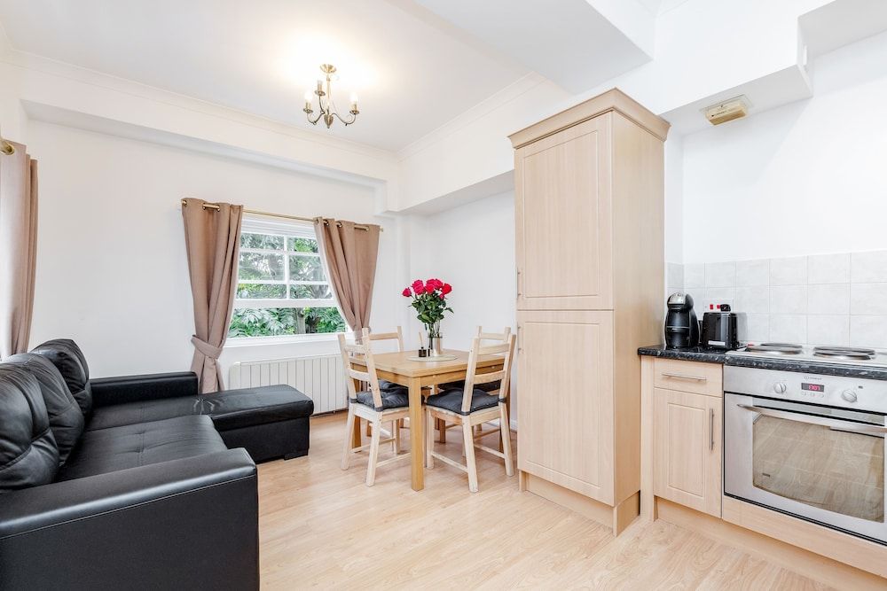 undefined Smart 1bd apartment in Fulham Broadway 3