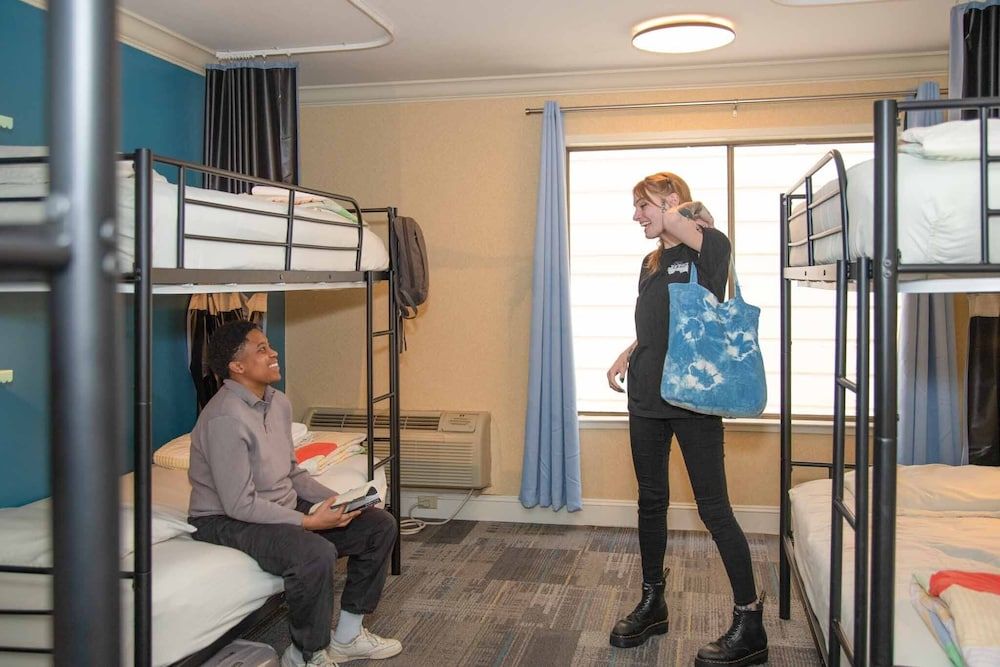 Bed in 6-Bed Mixed Dorm with Ensuite