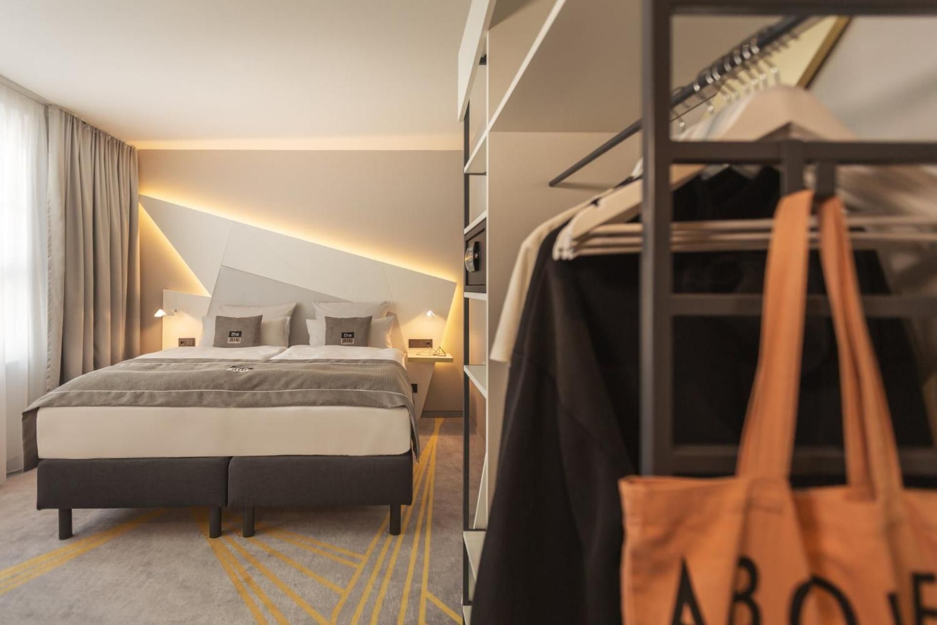 Holiday Inn - the niu, Coin Frankfurt Ostend by IHG 1 Queen Standard 2