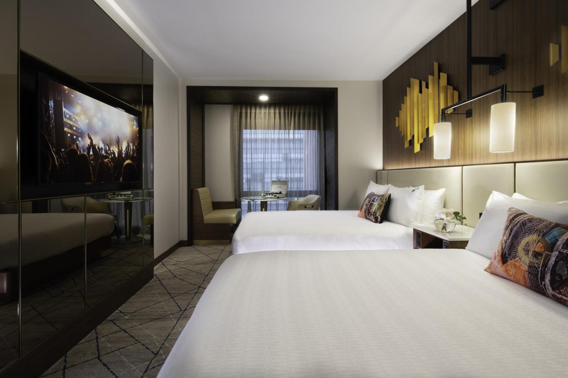 Standard Queen Room