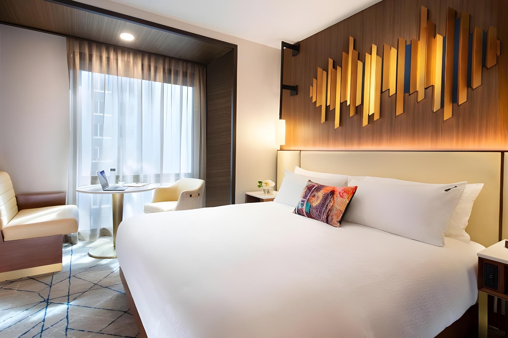 Superior King Room