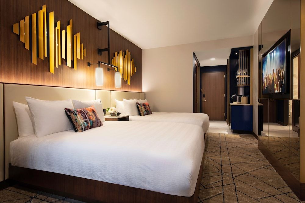 Deluxe Queens, 2 Queen Beds