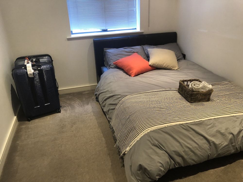 undefined 2bed 2bath apartment in kings cross 10