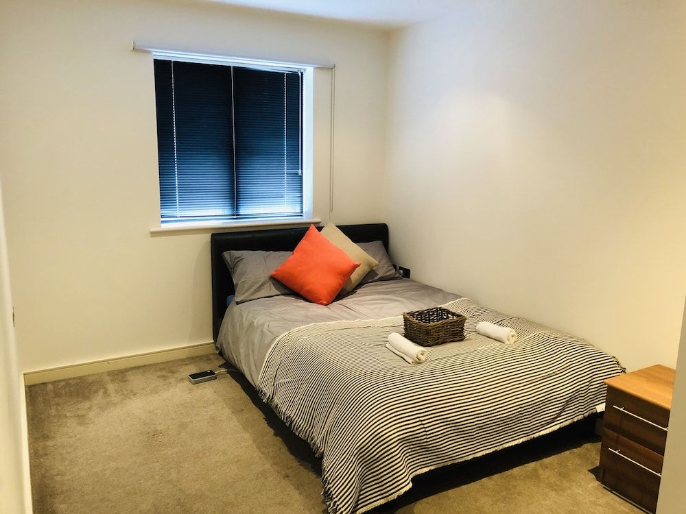 undefined 2bed 2bath apartment in kings cross 2