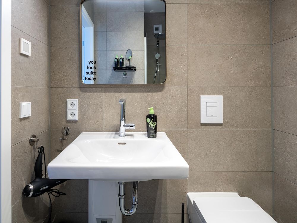 Limehome Frankfurt Gutleutstraße Suite M 7