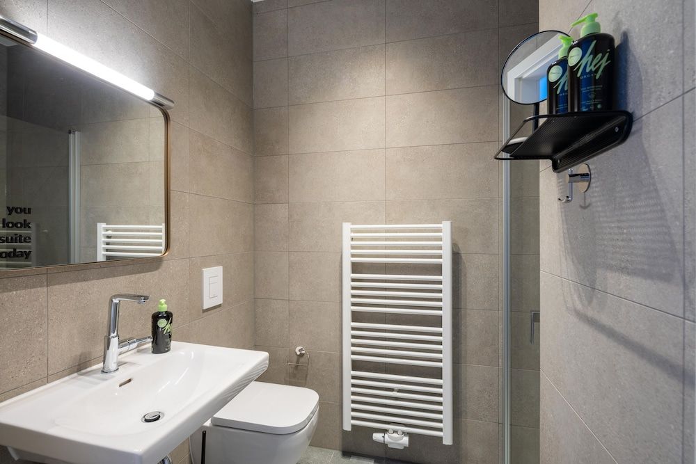 Limehome Frankfurt Gutleutstraße Suite M 5