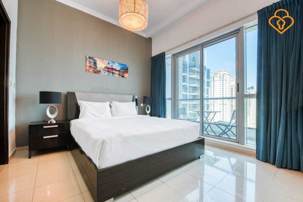 undefined Bay Central 1 Dubai Marina - Apartment 3306 2