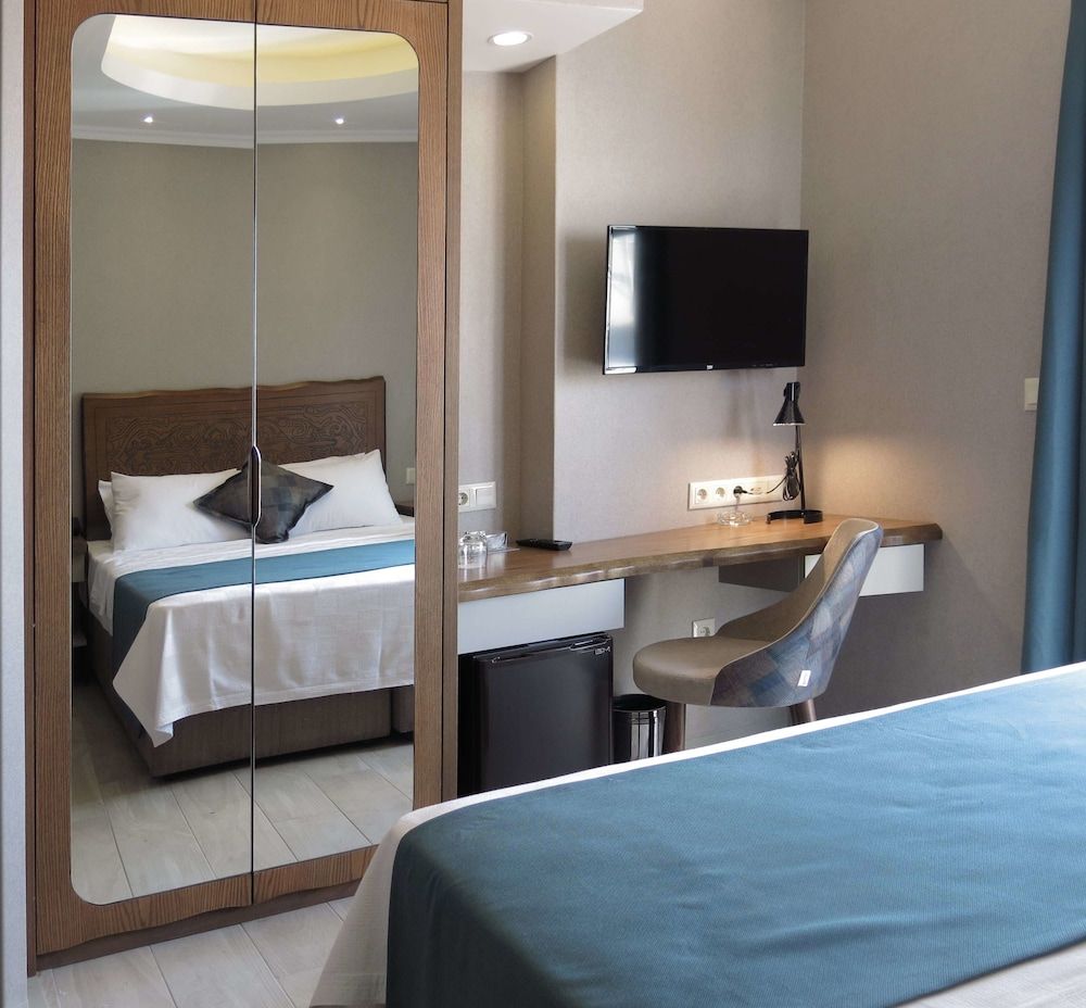 Deluxe Double Room, 1 Queen Bed, Sea View