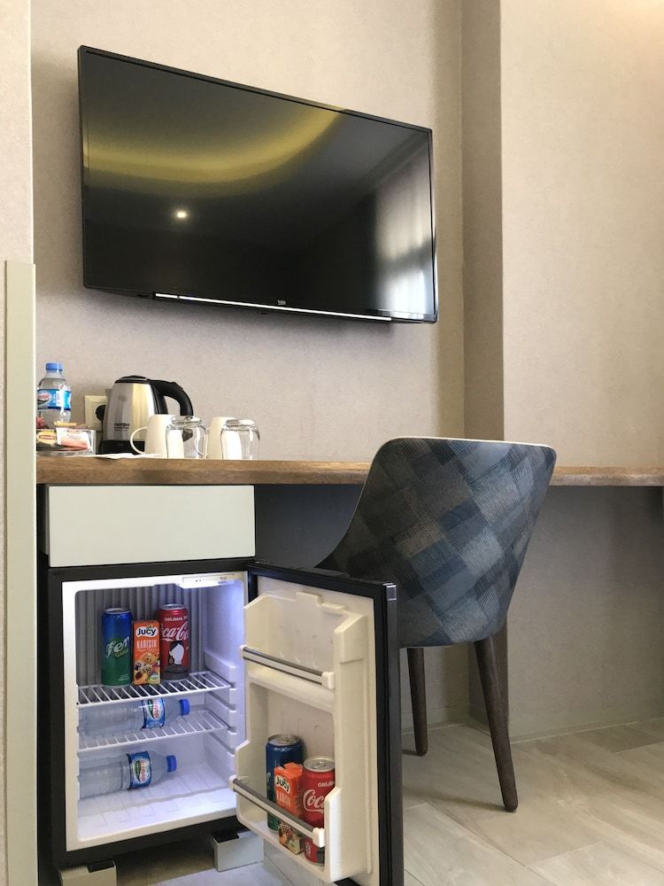 Galatahan Hotel Standard Twin Room 4