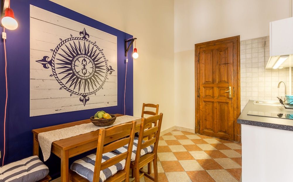 Jokai 3 Apartment