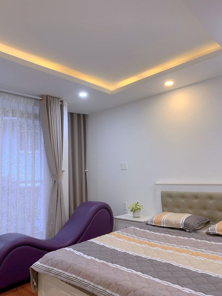 undefined Tropical House