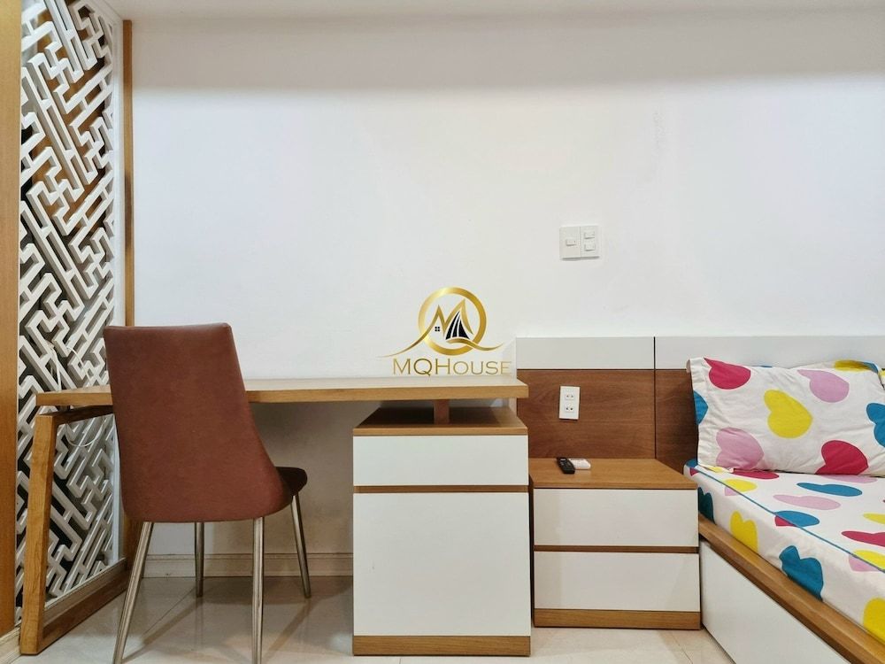 undefined Tropical House 9