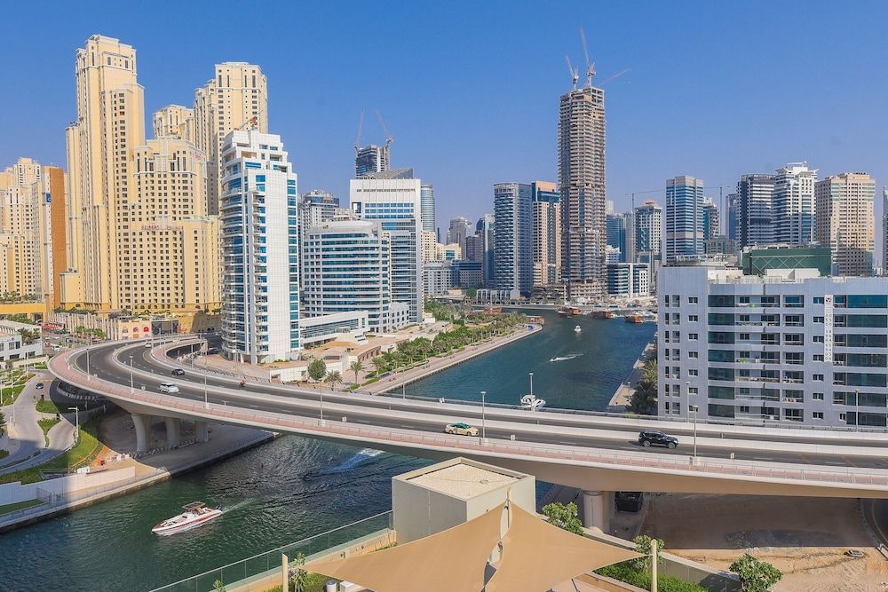 EDEN'S Homes & Villas - 52/42 Emaar Premium Apartment, 2 Bedrooms, Non Smoking, River View 7