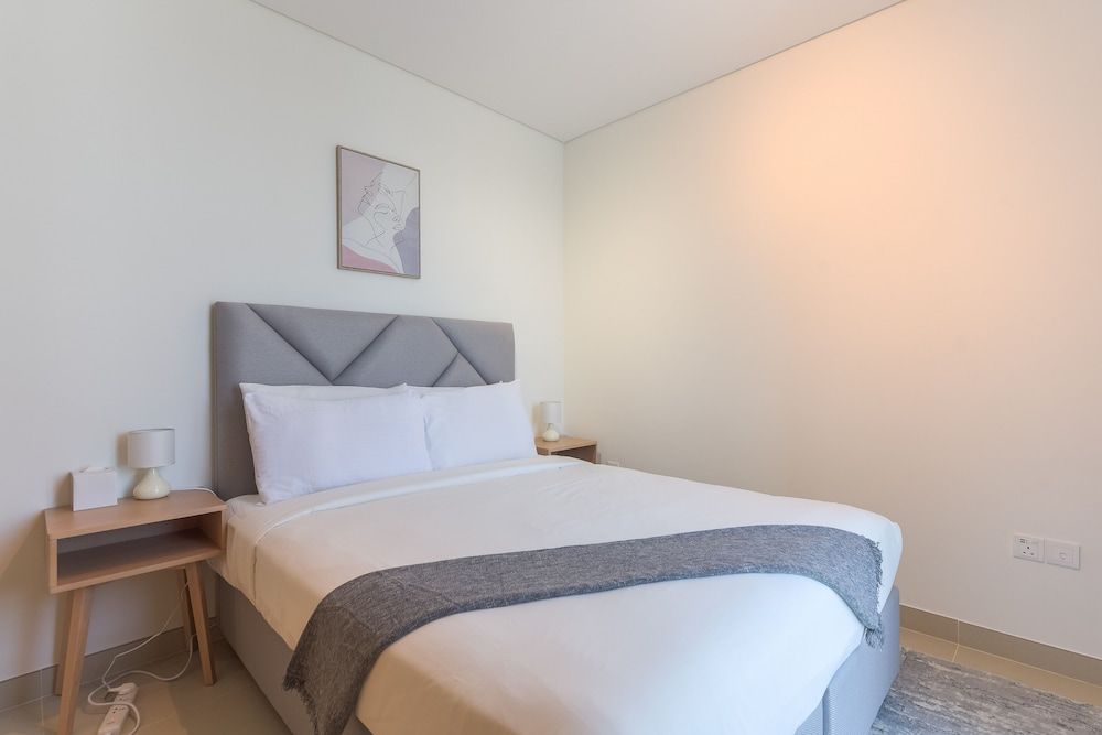 EDEN'S Homes & Villas - 52/42 Emaar Premium Apartment, 2 Bedrooms, Non Smoking, Sea View 2