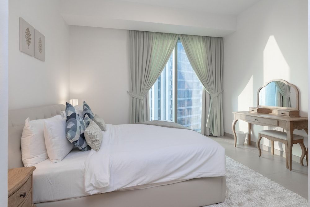 EDEN'S Homes & Villas - 52/42 Emaar Premier Apartment, 2 Bedrooms, Non Smoking, Sea View 2