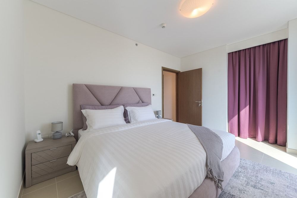 EDEN'S Homes & Villas - 52/42 Emaar Premium Apartment, 2 Bedrooms, Non Smoking, River View 4