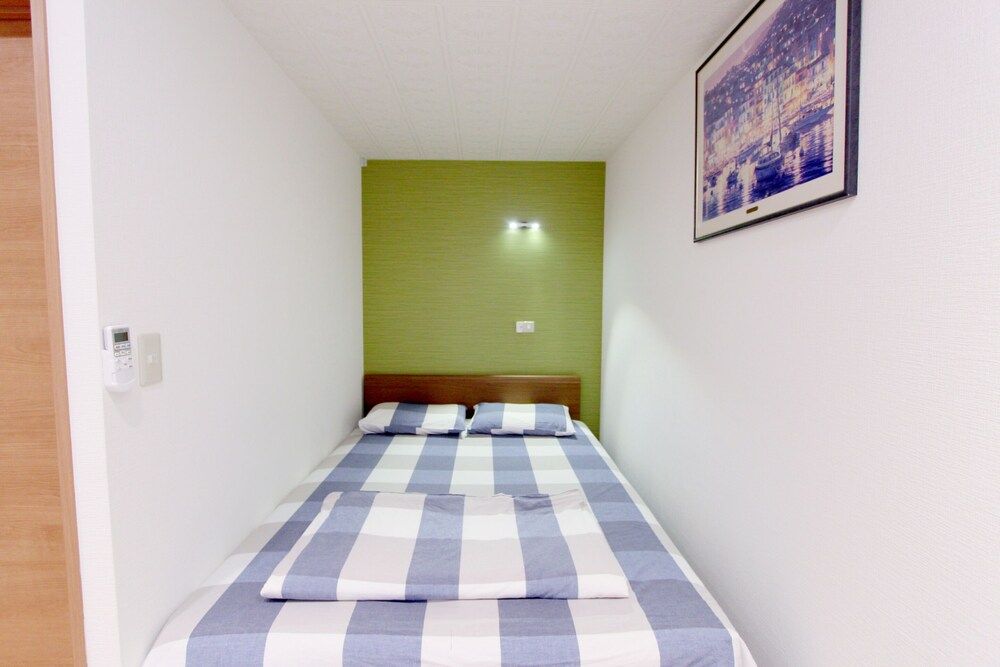 undefined Nestle Tokyo Shinjuku Family House 102 4