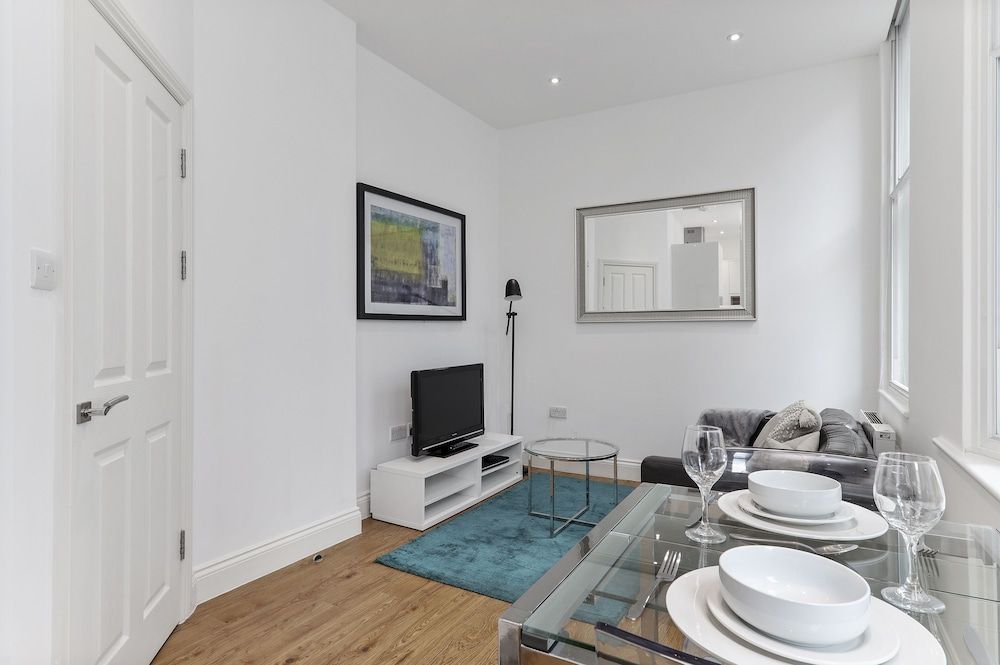 Cosy 1 Bed Apartment next to Liverpool Street Station FREE WIFI By City Stay Aparts London Business Apartment 12