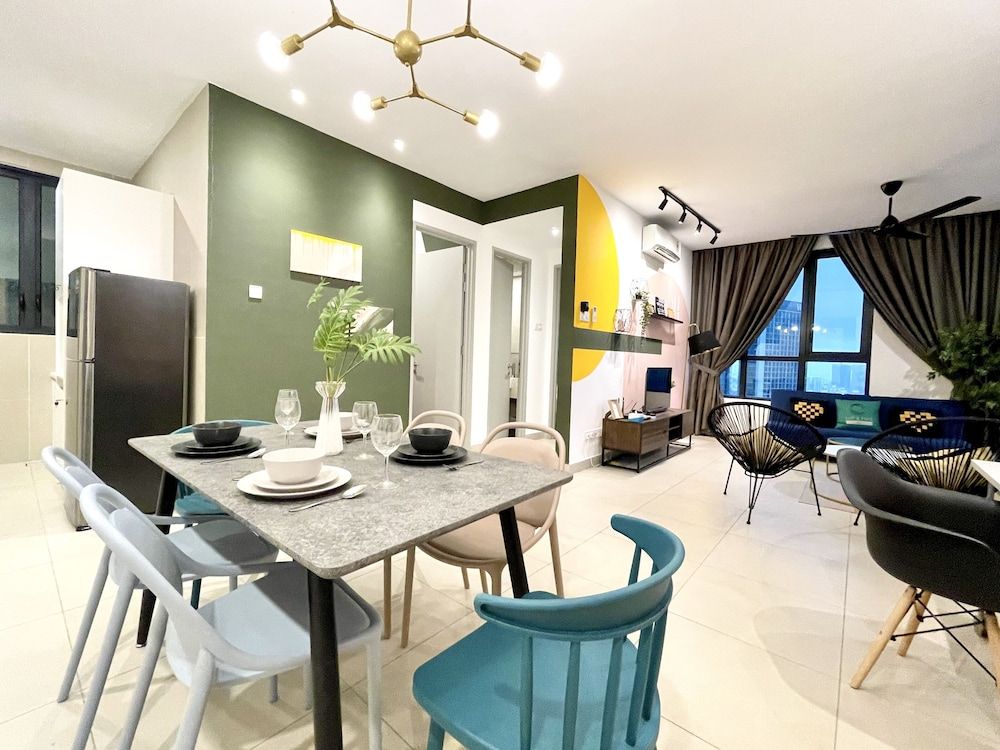 KL Gateway Premium Residences by MOKA Family Apartment, 3 Bedrooms, City View 14