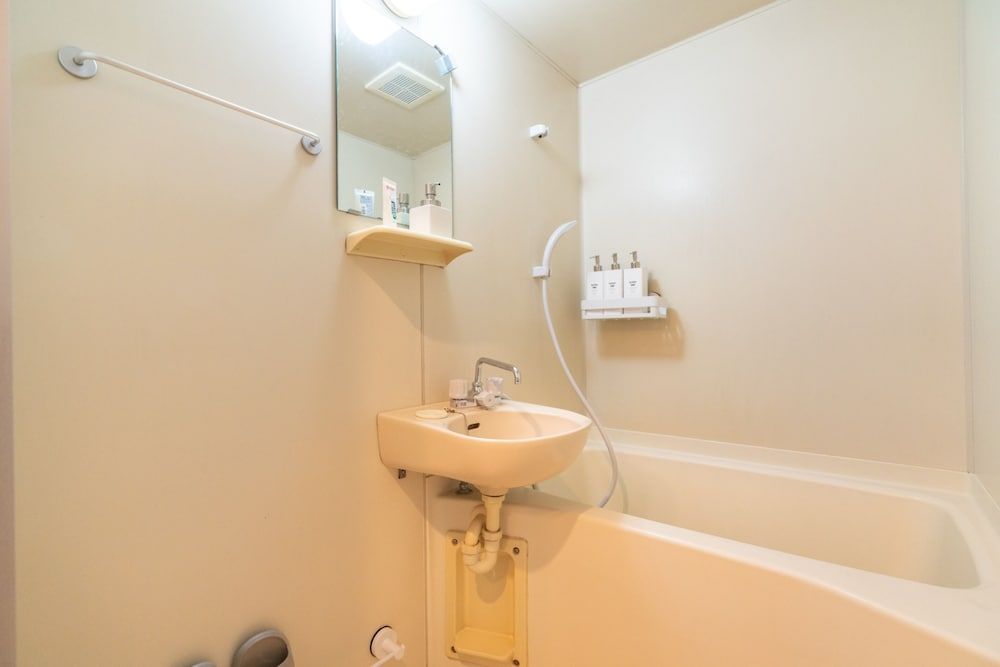 ZAITO Tokyo Kinshicho Economy Inn Signature Quadruple Room, Multiple Beds, Balcony, City View 11