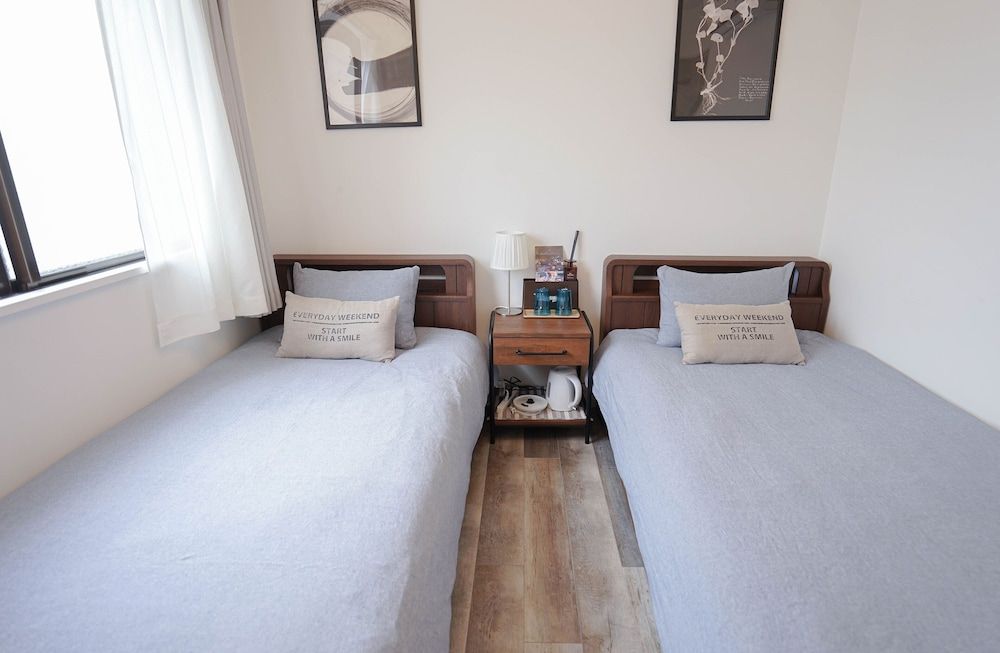 ZAITO Tokyo Kinshicho Economy Inn Signature Double or Twin Room, 2 Twin Beds, City View 7