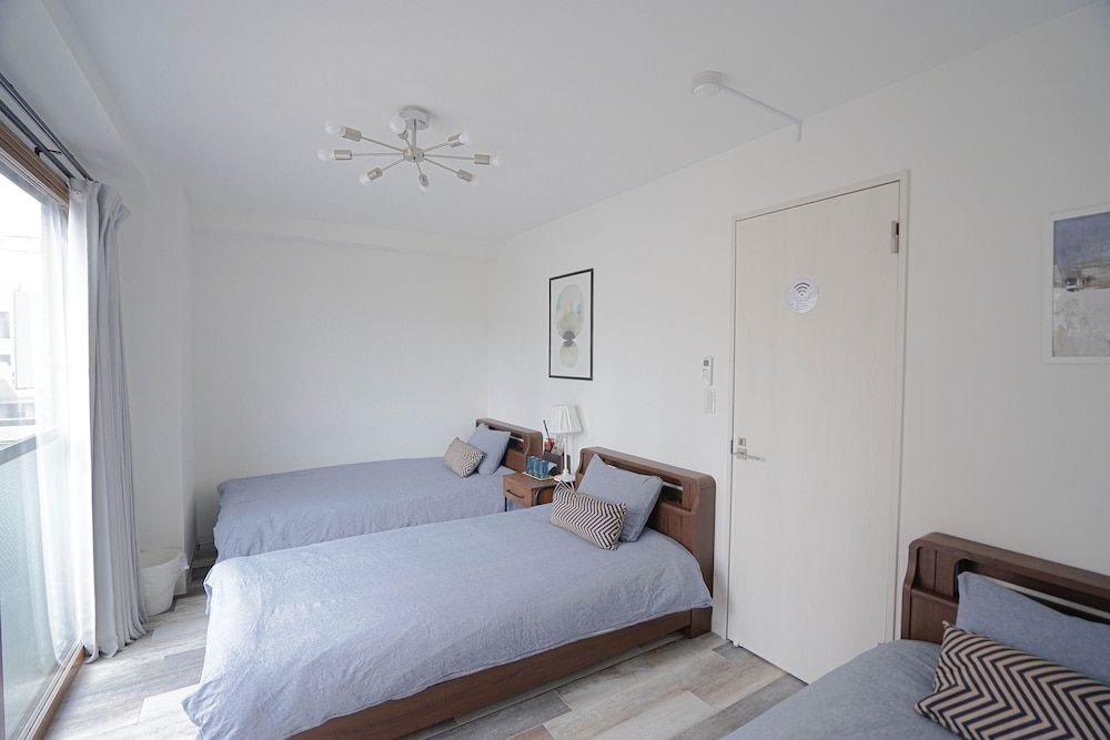 ZAITO Tokyo Kinshicho Economy Inn Bunkbed Room 3