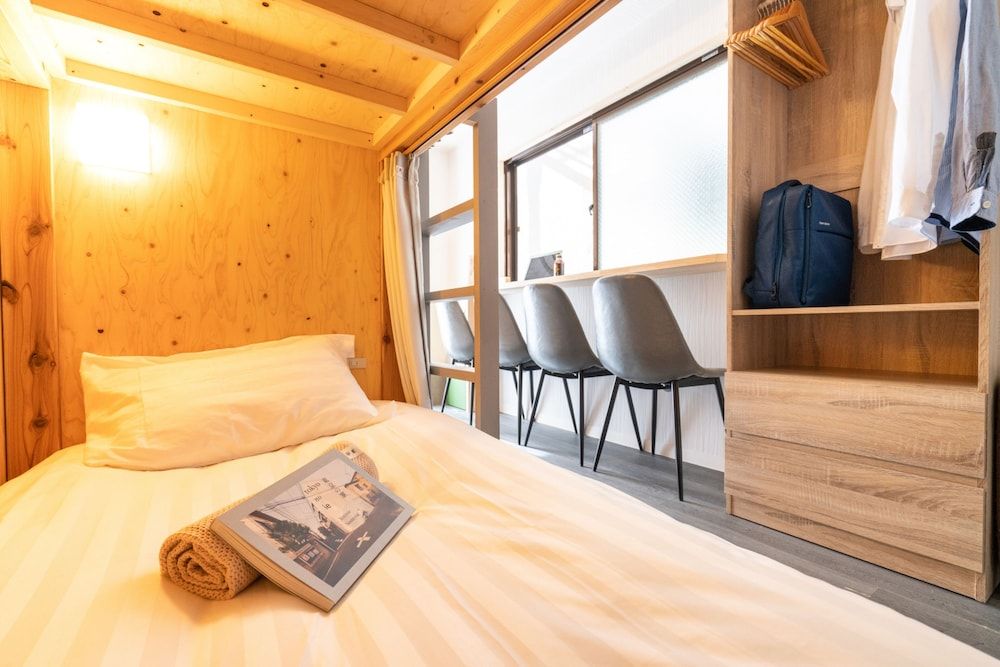 ZAITO Tokyo Kinshicho Economy Inn Signature Quadruple Room, Multiple Beds, Balcony, City View 2