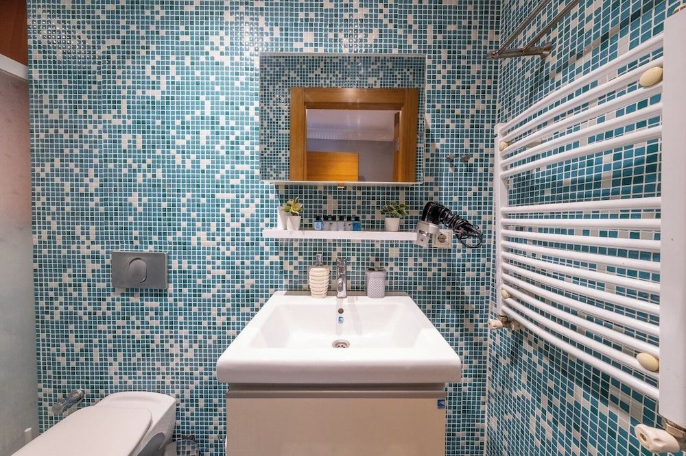 undefined King Suits Hotel 2