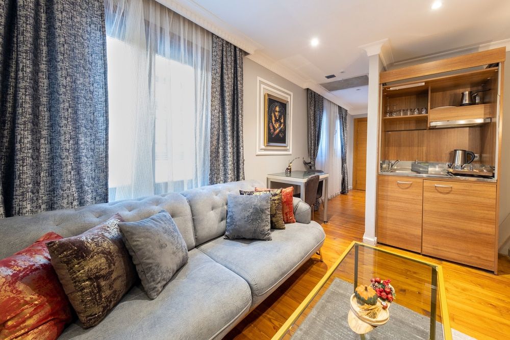 King Suits Hotel Comfort Apartment, 1 Bedroom, Smoking 8