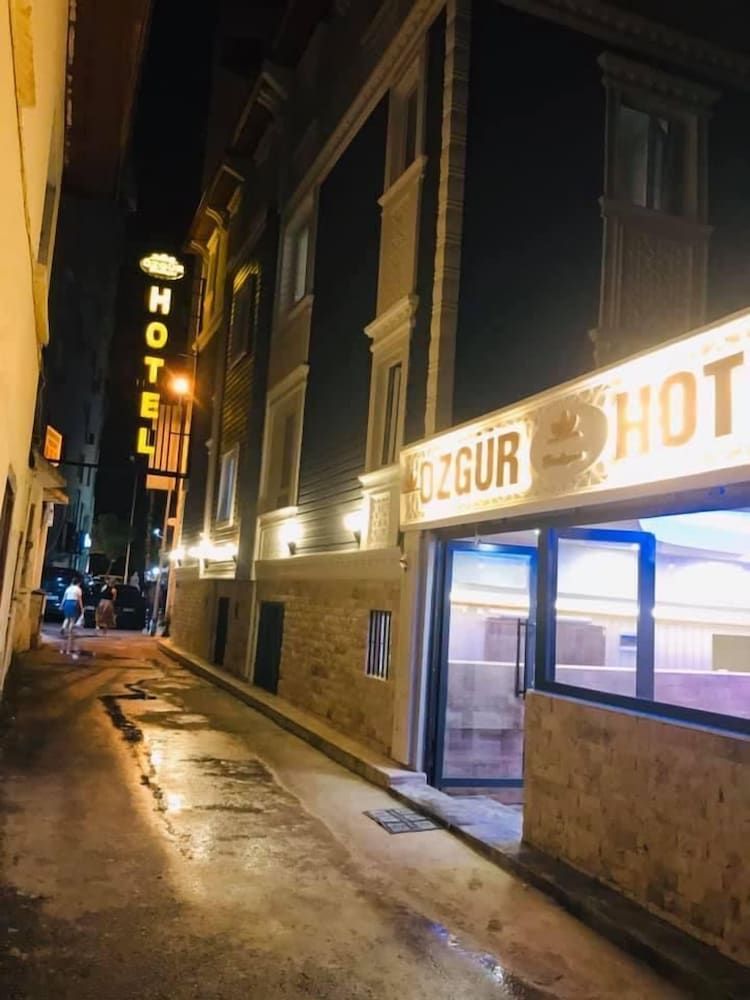 undefined Ozgur Hotel Isiklar
