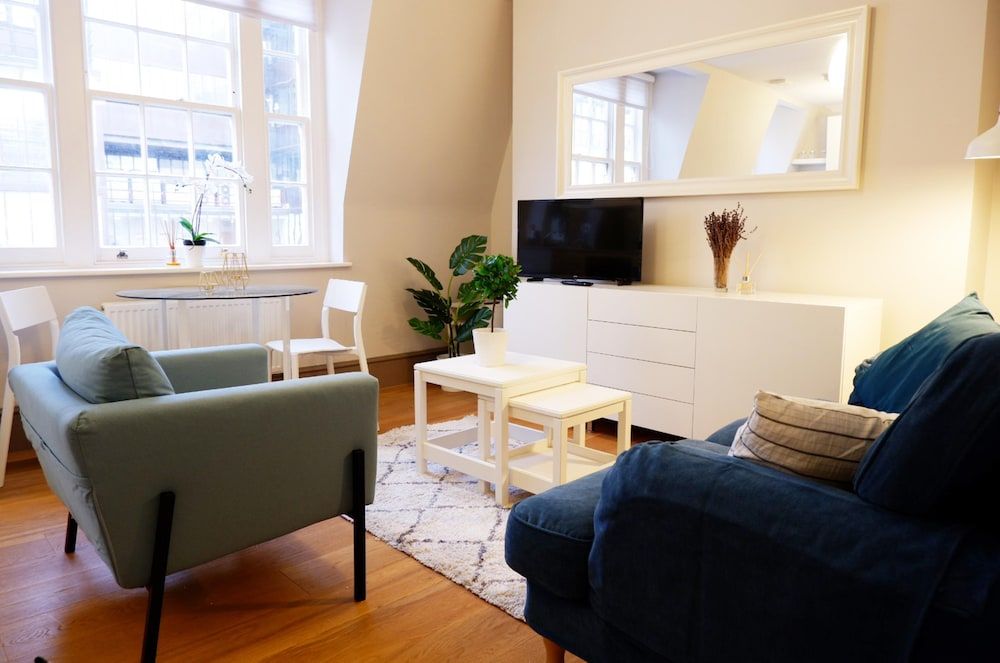 undefined Cavendish 2