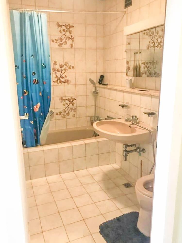 undefined Lovely House - Double Bed, Parking 3