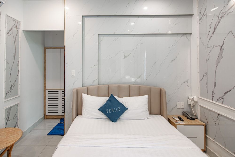 undefined Venice 1 Hotel 9