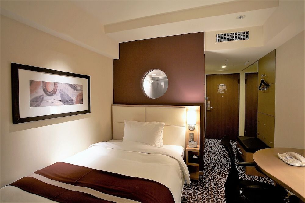 Standard Semi-Double Room