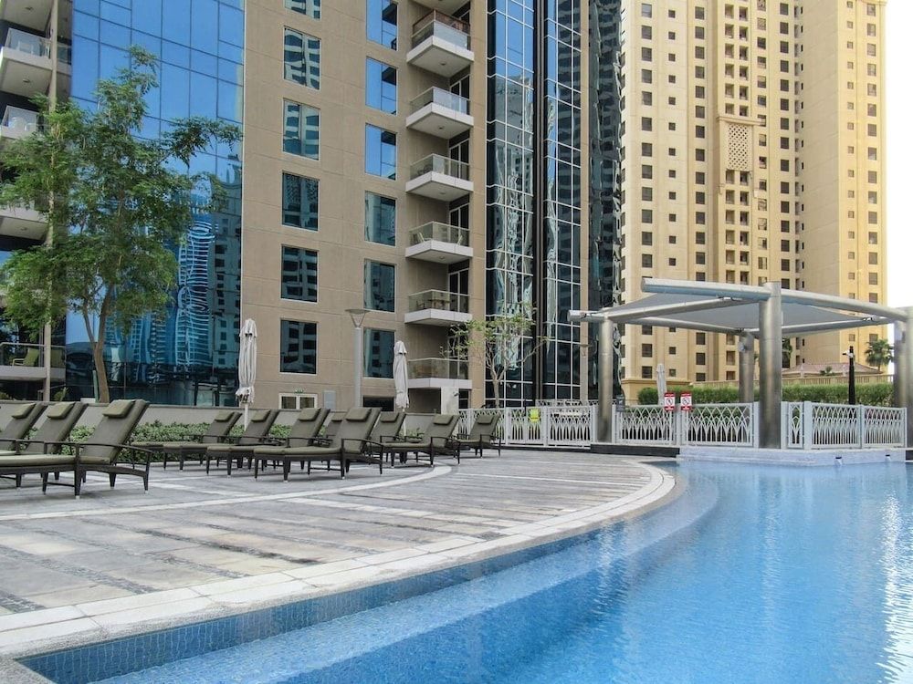 undefined Elegant 2BR With Magnificent Marina Views! 2