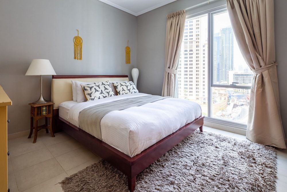 undefined Elegant 2BR With Magnificent Marina Views! 7