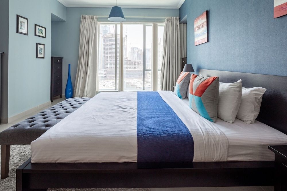 undefined Elegant 2BR With Magnificent Marina Views! 6