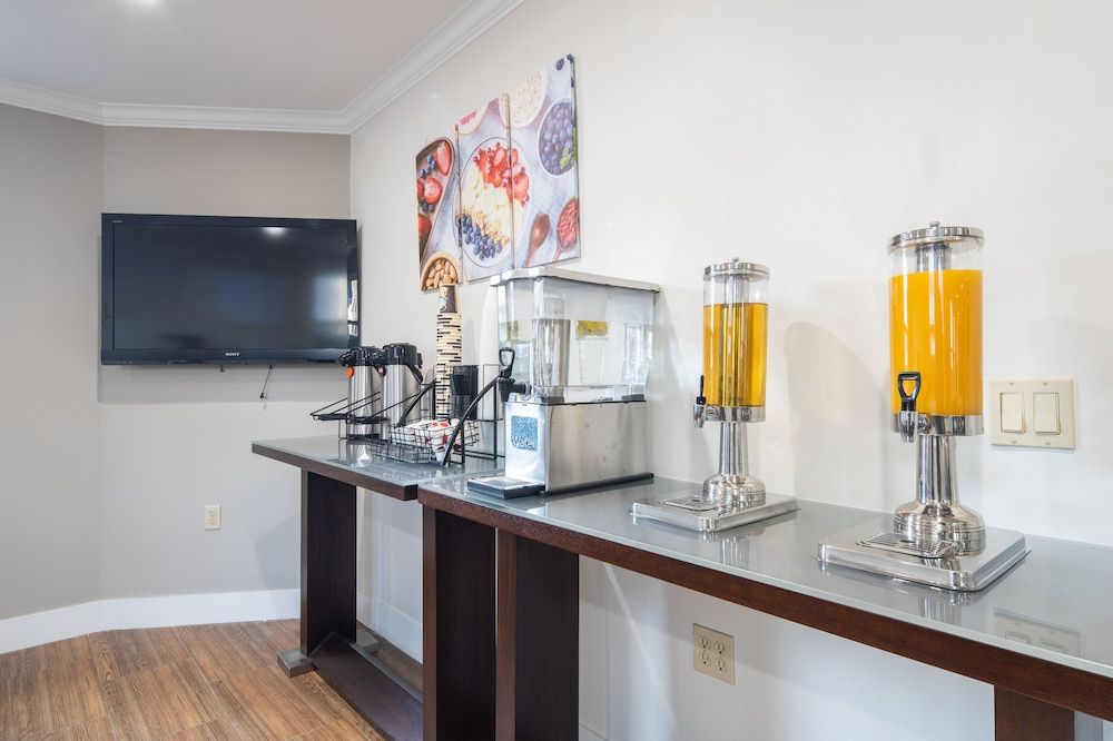 undefined Inn at Market 6