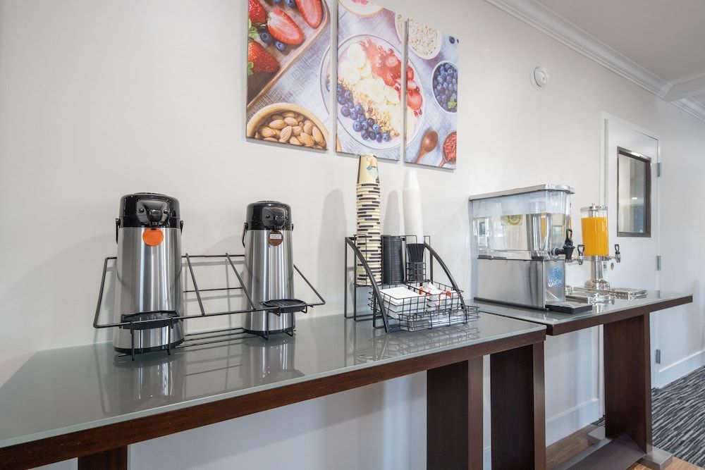 undefined Inn at Market 5