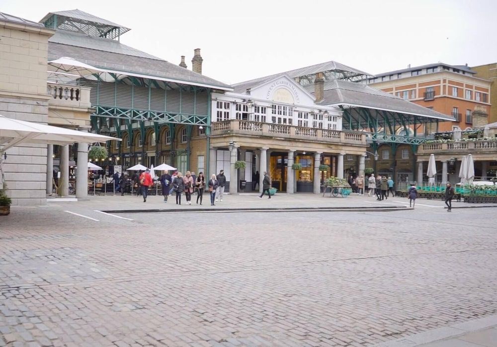 undefined Livestay - Hidden Covent Garden Gem 4