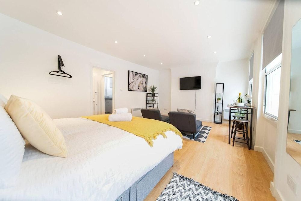 undefined Livestay - Hidden Covent Garden Gem