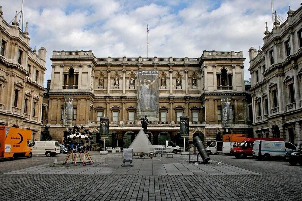 undefined Livestay - Hidden Covent Garden Gem 5