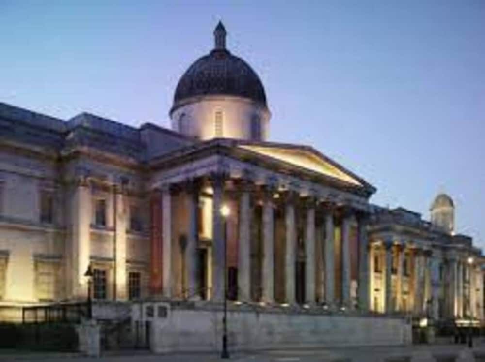 undefined Livestay - Hidden Covent Garden Gem 2