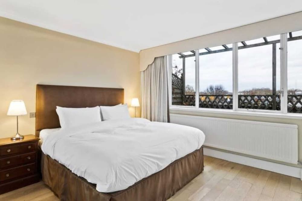 undefined Bright 2 Bedroom Near the Natural History Museum 6