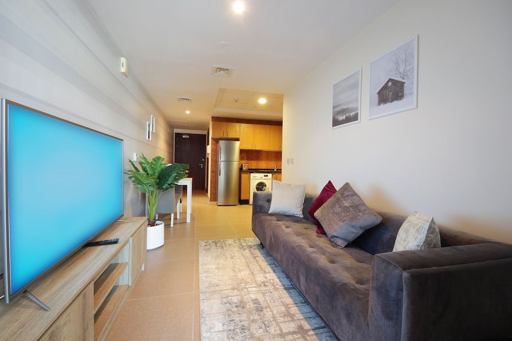 undefined Luxury 1 Bedroom in Hamilton Residency 5