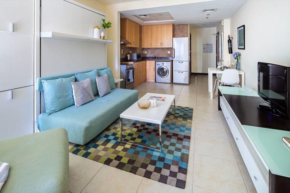 undefined Spacious + Modern Studio in JLT - Sleeps 3 7