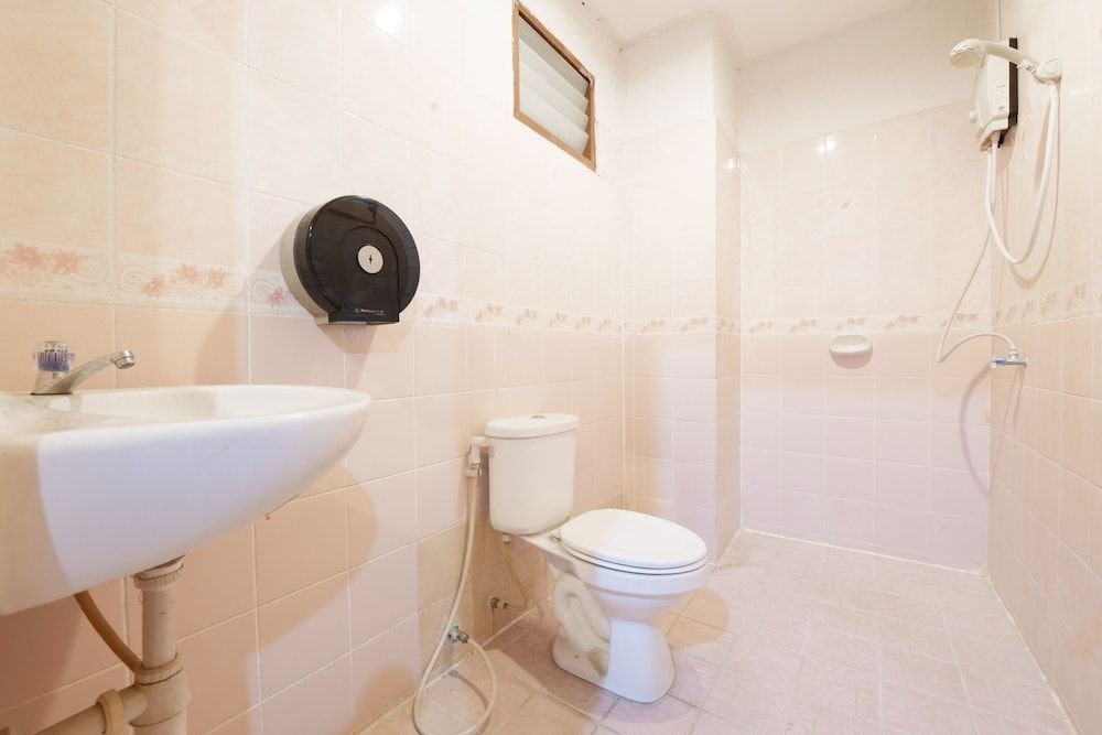 Inter Place Standard Twin Room 7