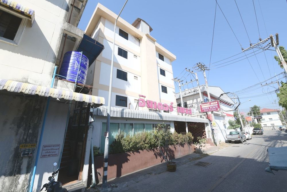 undefined Inter Place 3