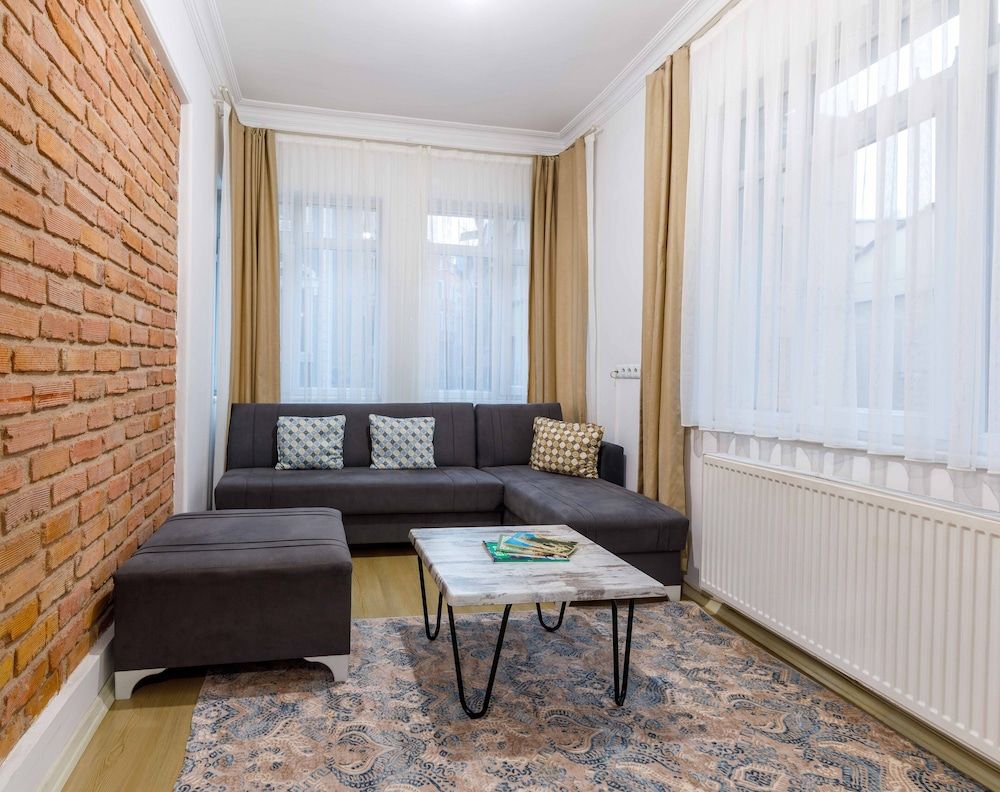 undefined Aram's Residence 8